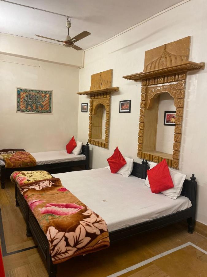 ג'איסלמר Hotel Dilbar Safari מראה חיצוני תמונה